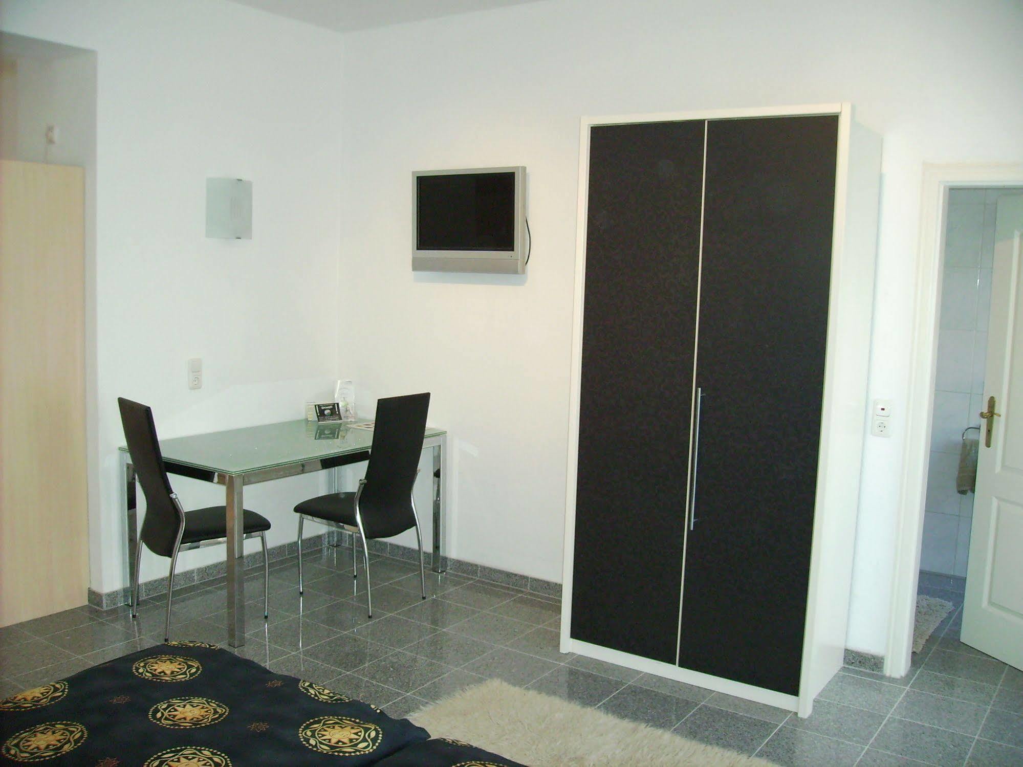 Boardinghouse - Stadtvilla Budget Schweinfurt Exterior photo